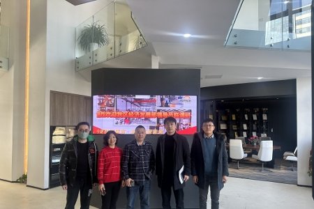 青島開發(fā)區(qū)經(jīng)濟發(fā)展部領(lǐng)導(dǎo)來我司調(diào)研